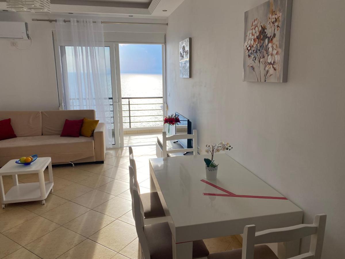 Apartment With Huge Sea View Balcony Sarandë Esterno foto