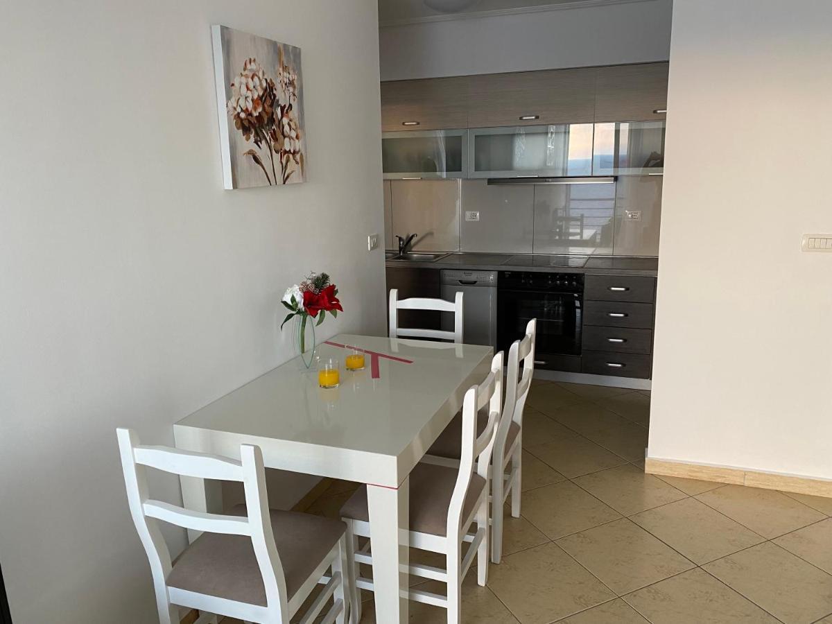 Apartment With Huge Sea View Balcony Sarandë Esterno foto