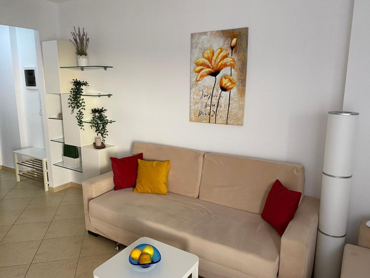 Apartment With Huge Sea View Balcony Sarandë Esterno foto
