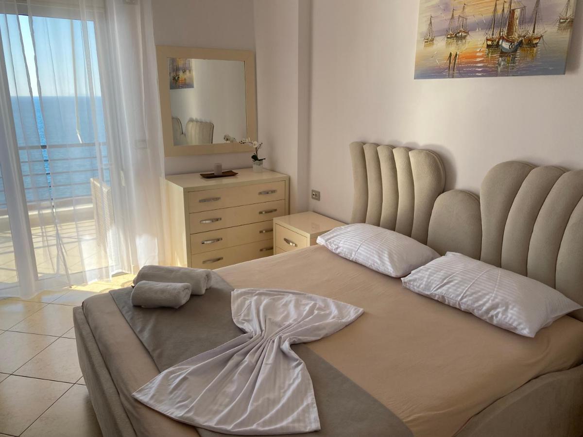 Apartment With Huge Sea View Balcony Sarandë Esterno foto