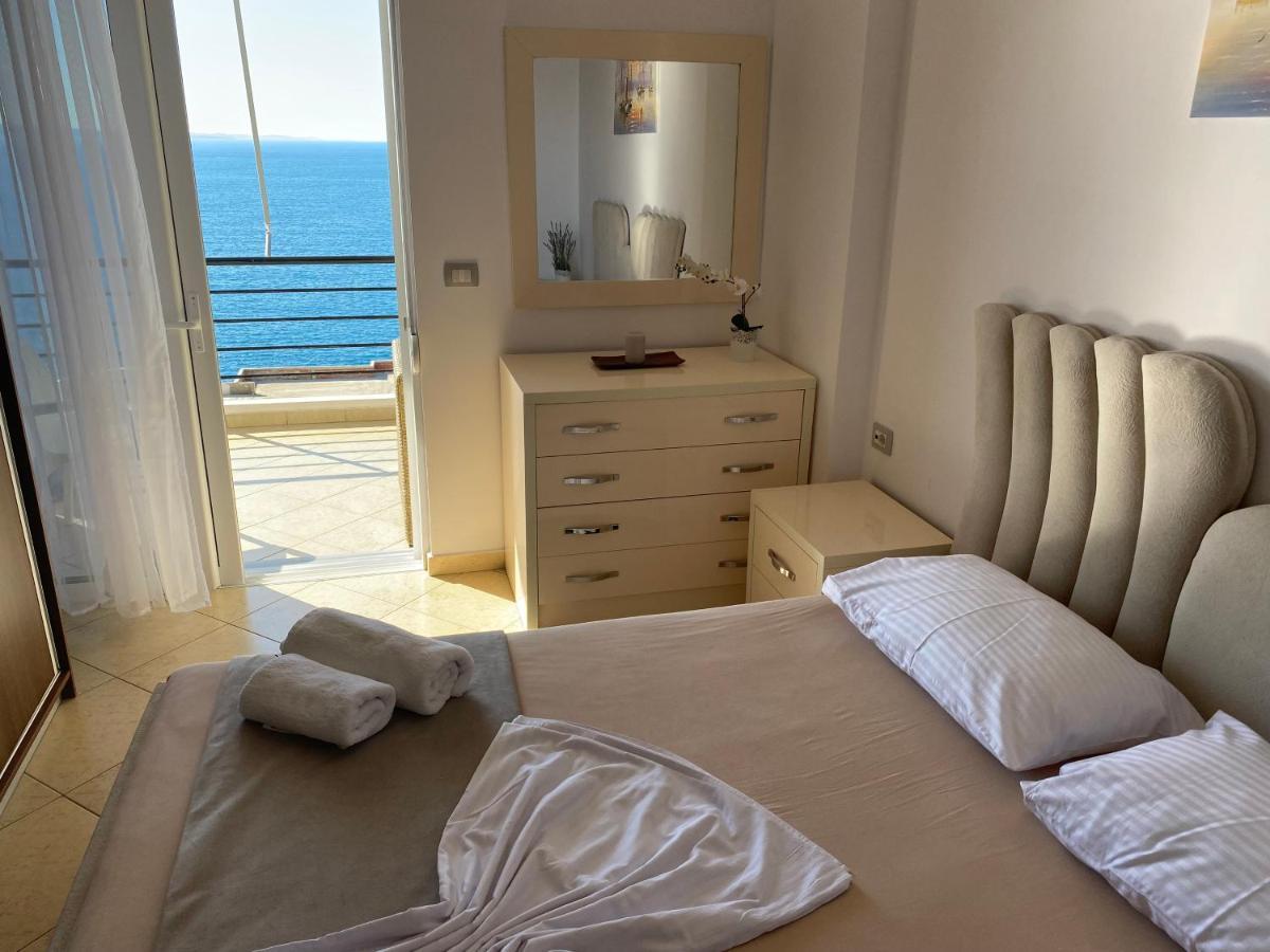 Apartment With Huge Sea View Balcony Sarandë Esterno foto